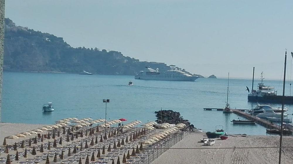 Kalaskiso' Giardini Naxos Exterior foto